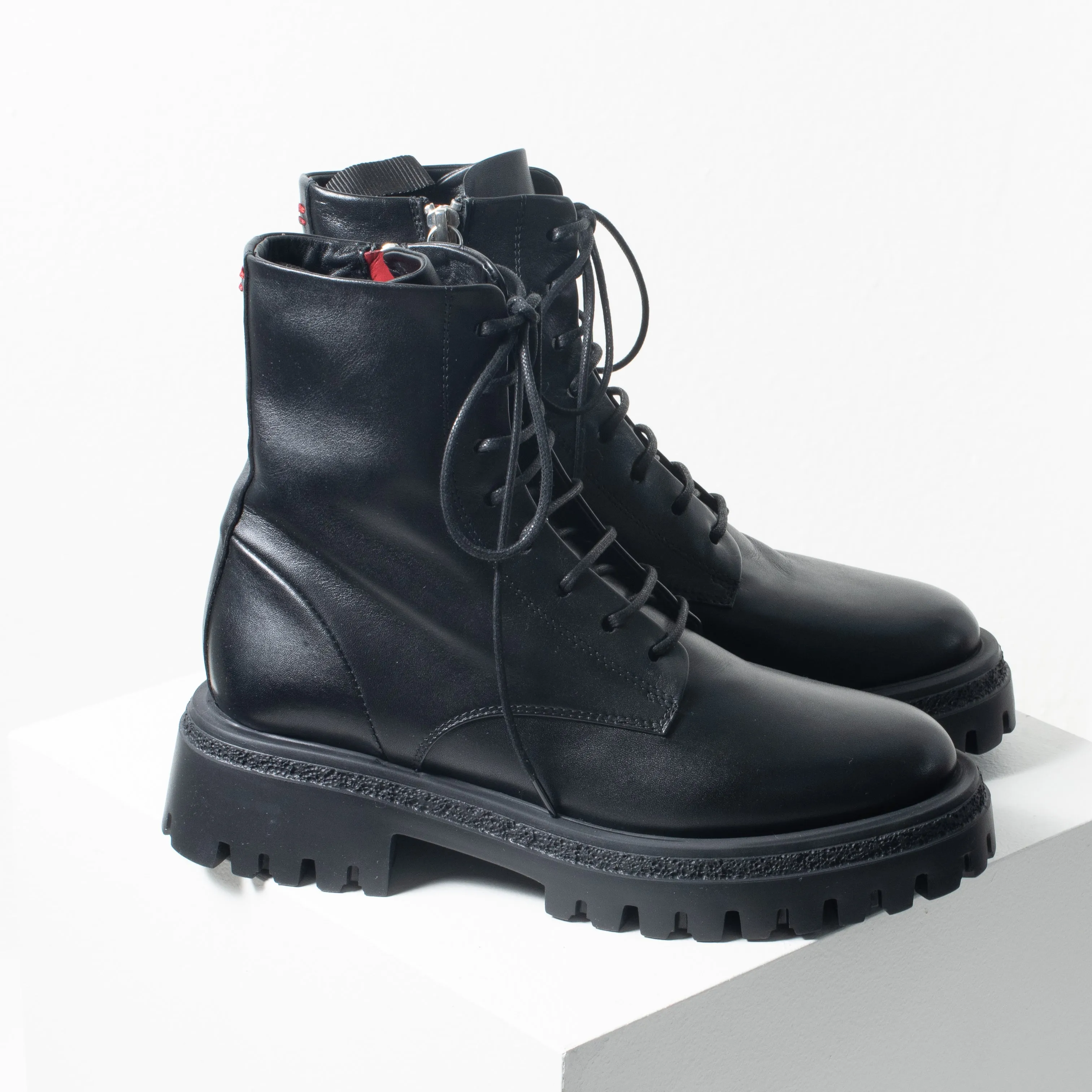 Halmanera "Rama 22" Lace Boot (black)