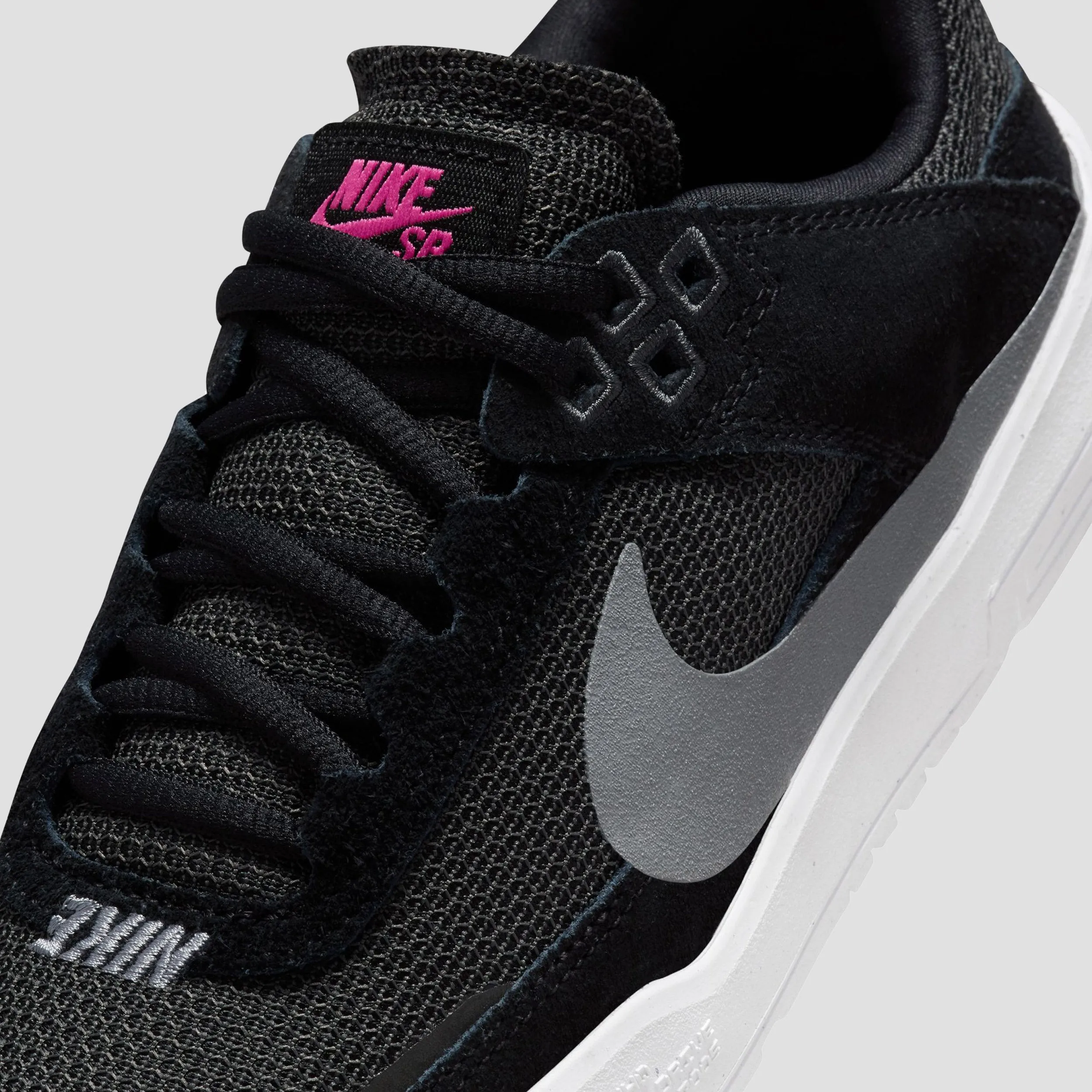 Nike SB Day One Youth Skate Shoes Black / Cool Grey / Anthracite / Alchemy Pink