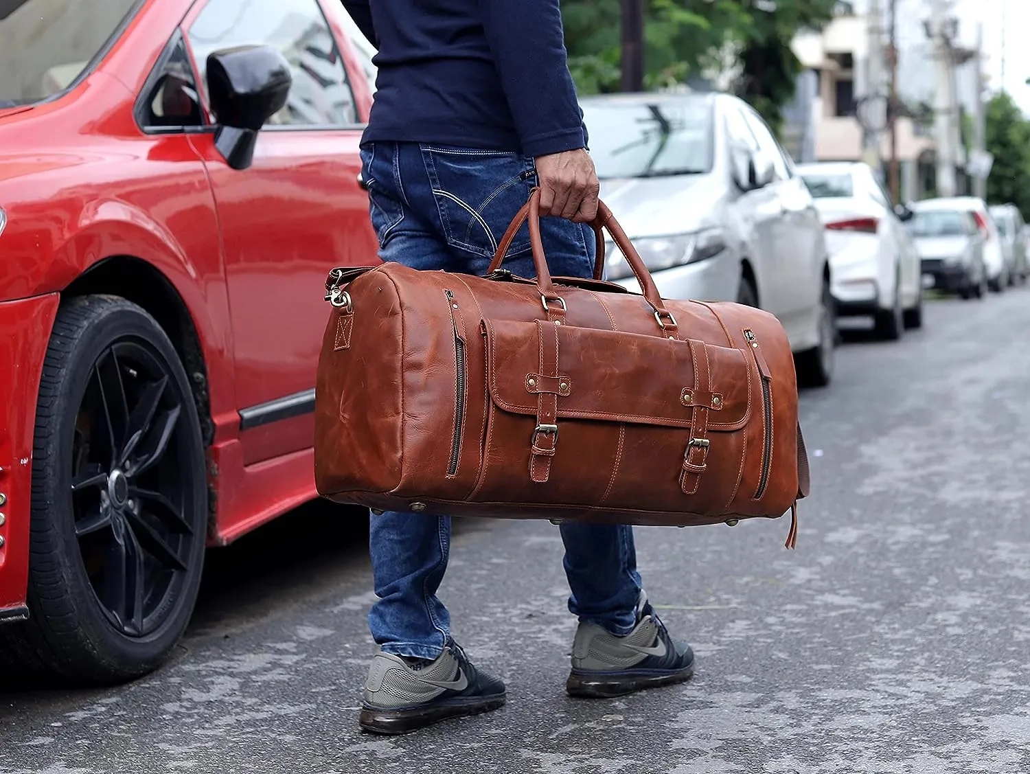 Premium Leather Travel Duffel Bag: Your Stylish Weekend and Flight Companion in Light Brown - Vintage leather bag - Vintage look